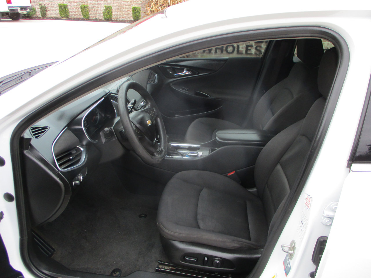 Used 2021 Chevrolet Malibu LT image 16