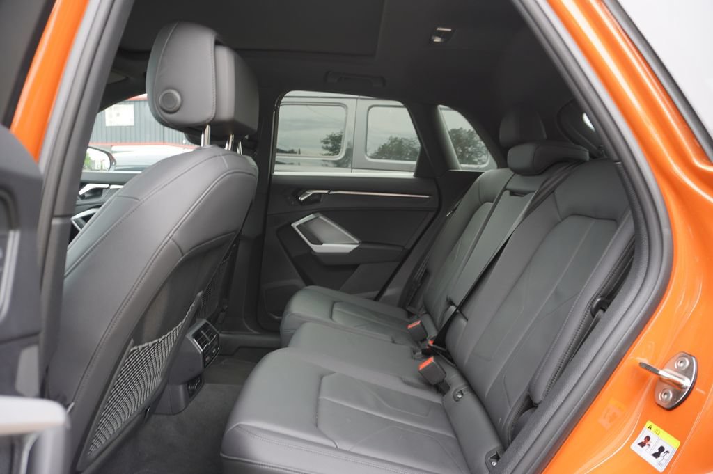 Used 2025 Audi Q3 2.0T Premium AWD/4WD image 4