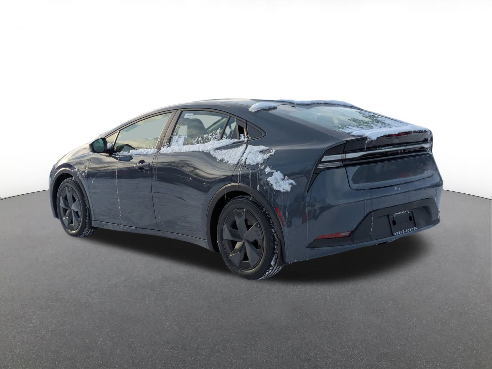 New 2026 Toyota Prius Plug-In Hybrid FWD image 3