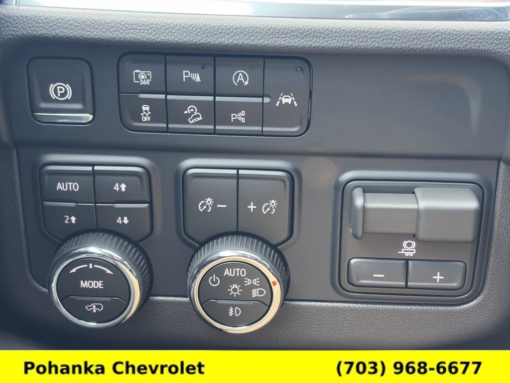 New 2026 Chevrolet Suburban High Country AWD/4WD image 14