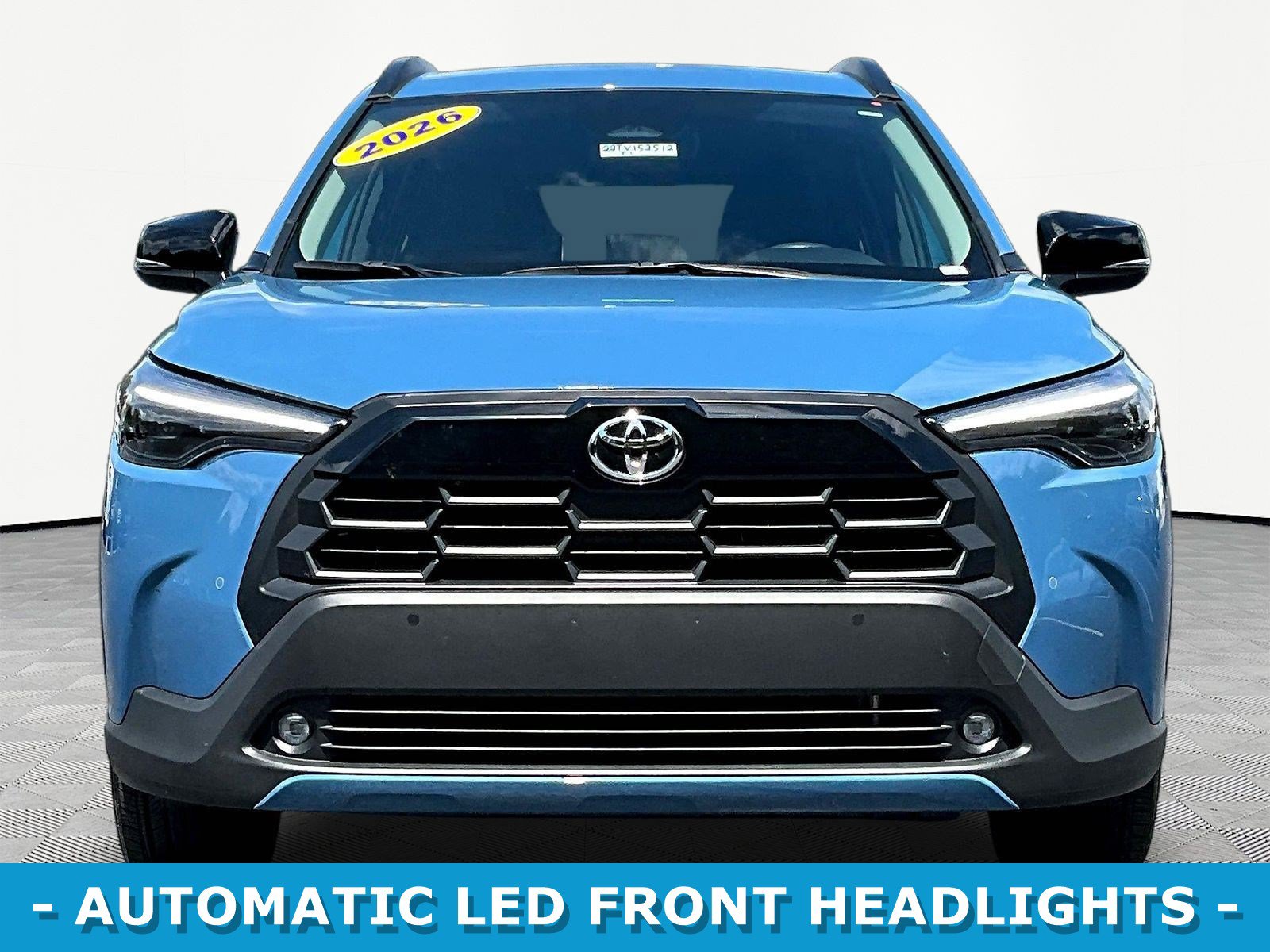 Used 2026 Toyota Corolla Cross XLE FWD image 2