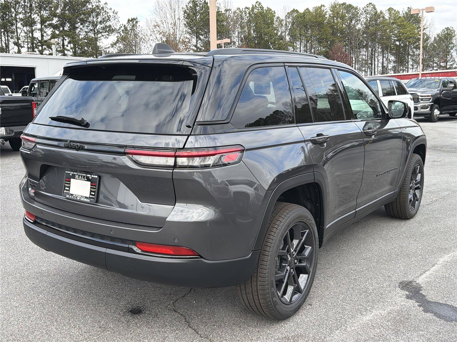 New 2025 Jeep Grand Cherokee Limited image 6