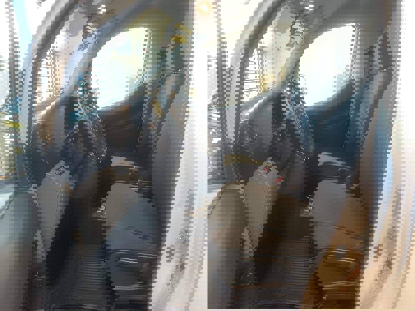 Used 2020 Nissan NV200 SV w/ Back Door Glass Package image 10