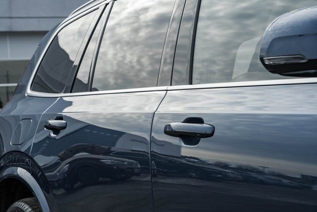 New 2026 Volvo XC90 B6 Plus w/ Protection Package Premier image 16
