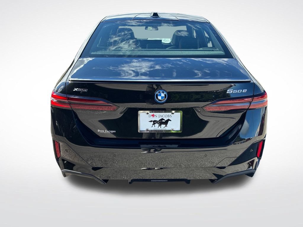New 2027 BMW 550e xDrive w/ Executive Package AWD/4WD image 4