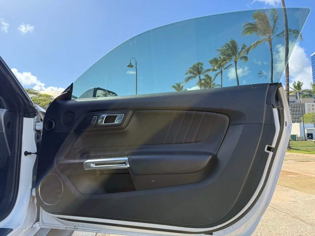 Used 2018 Ford Mustang GT Premium image 13