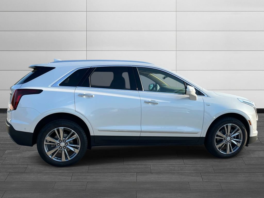 Used 2021 Cadillac XT5 Premium Luxury w/ Platinum Package FWD image 6