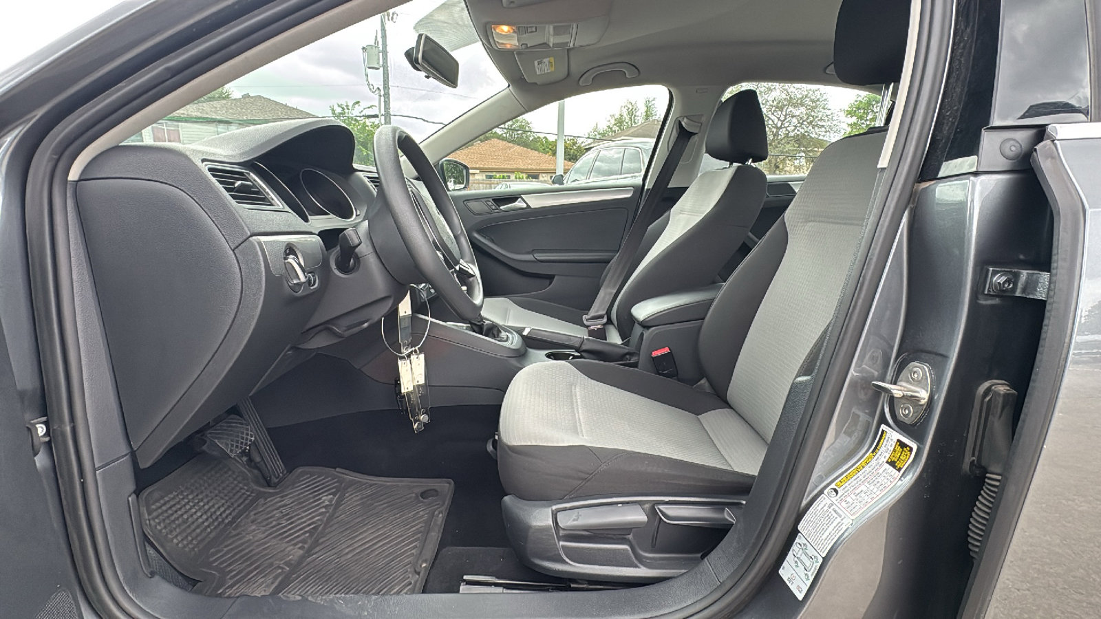 Used 2017 Volkswagen Jetta S FWD image 9