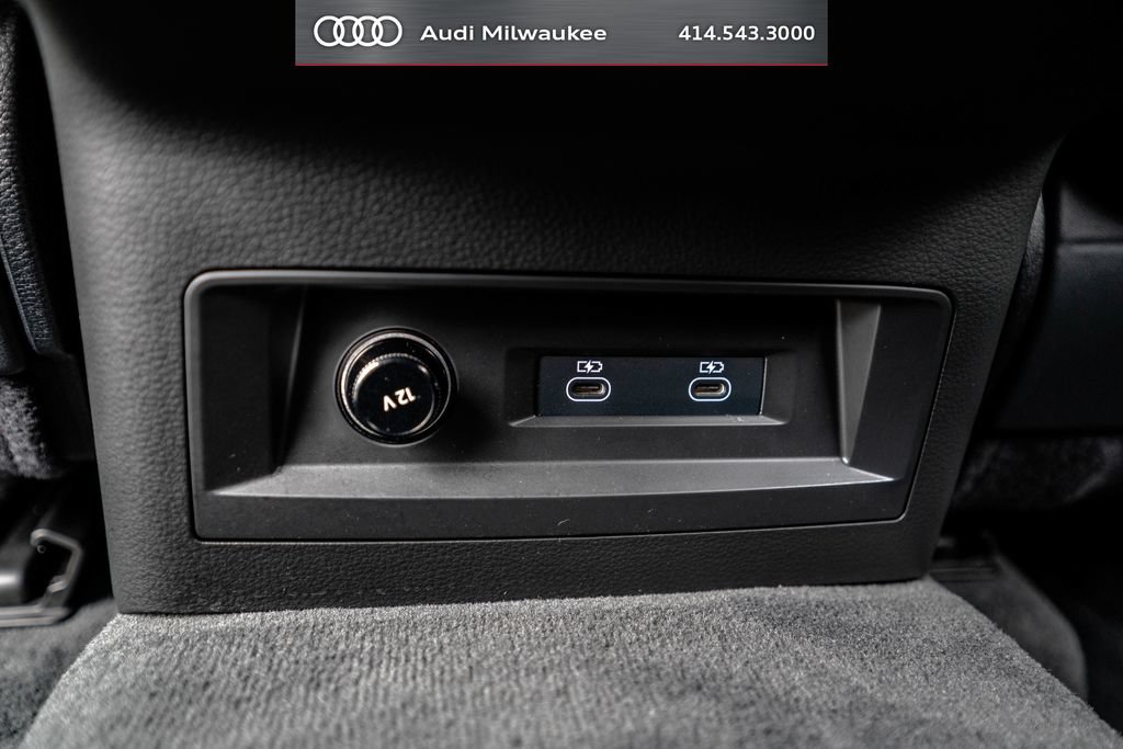 Used 2025 Audi RS Q8 performance w/ Matte Carbon Package AWD/4WD image 48