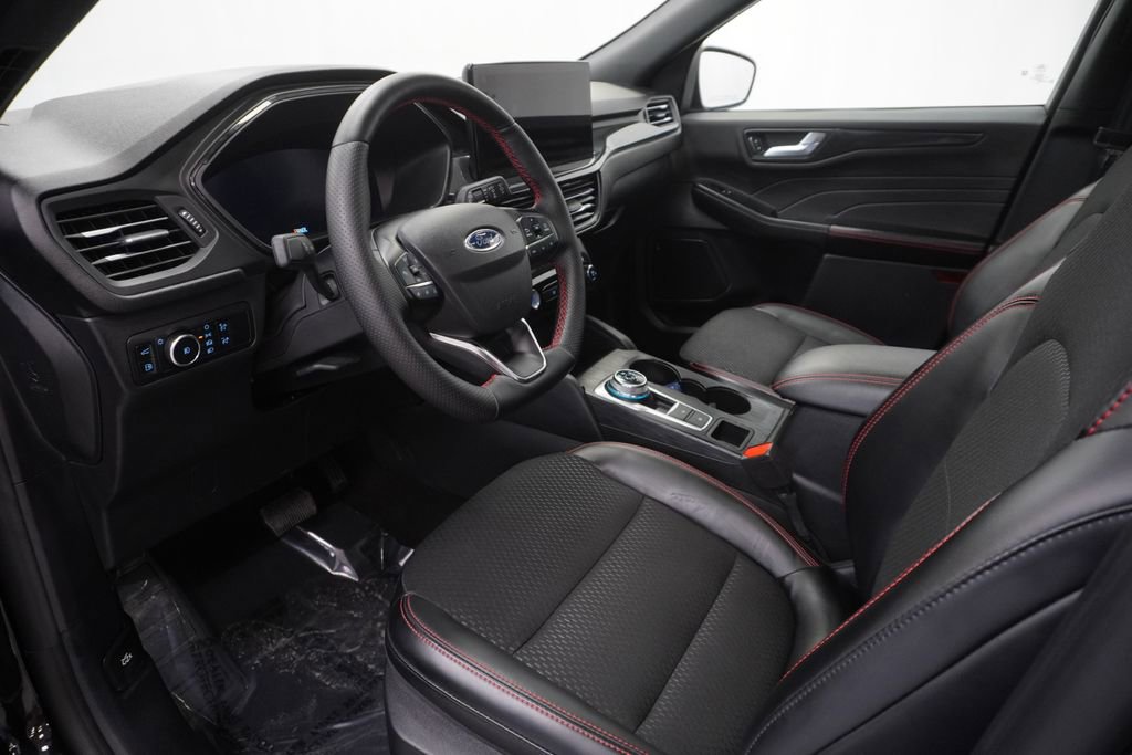 Used 2025 Ford Escape ST-Line Elite image 19