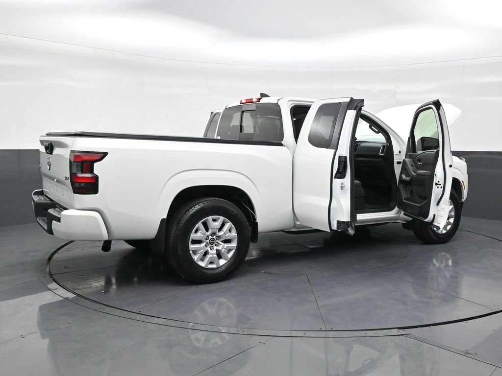 Used 2023 Nissan Frontier SV w/ SV Convenience Package image 29