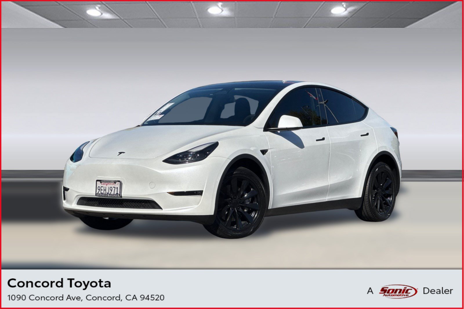 Used 2023 Tesla Model Y Long Range AWD/4WD image 1