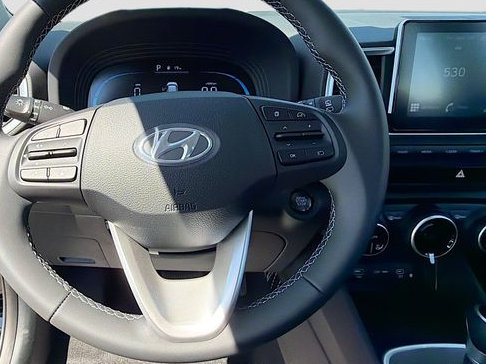 New 2026 Hyundai Venue SEL FWD image 13