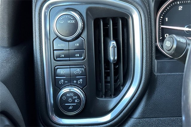 Used 2022 GMC Sierra 3500 Denali image 43