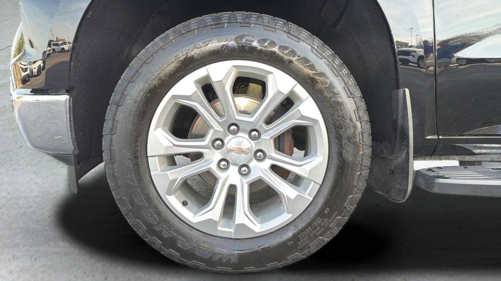 Used 2024 Chevrolet Silverado 1500 LTZ image 14