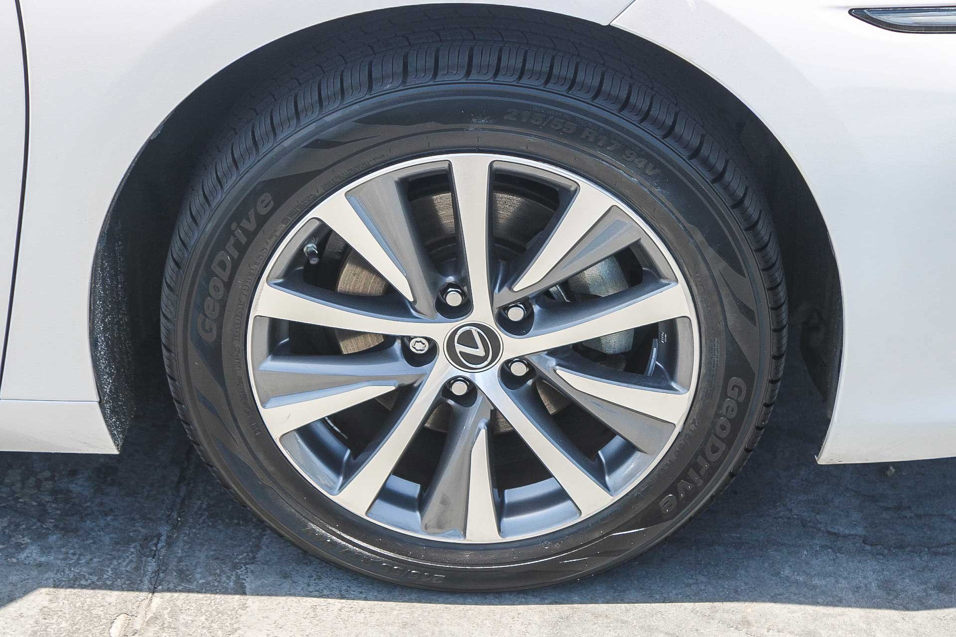 Used 2021 Lexus ES 350 w/ Accessory Package FWD image 12
