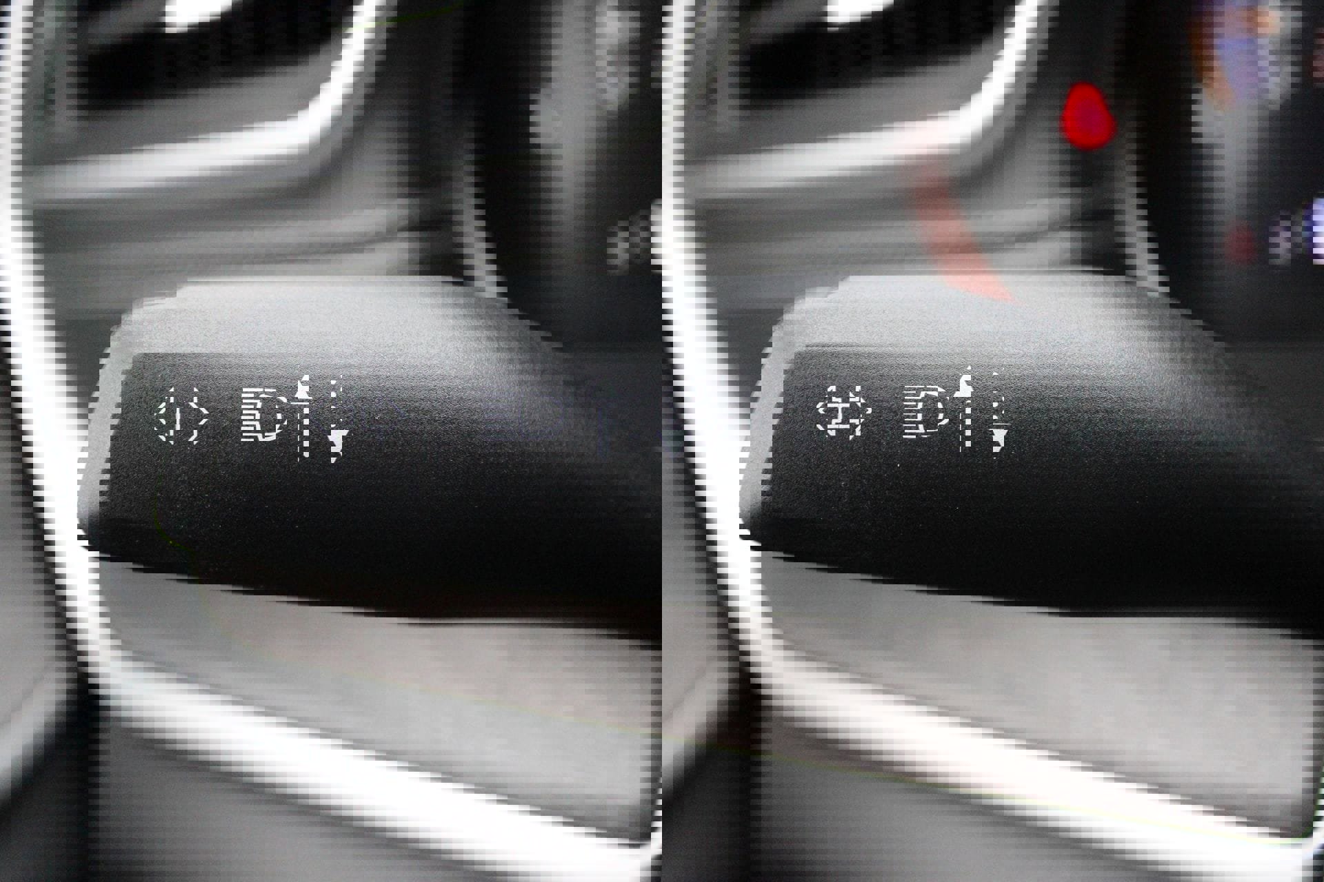 Used 2022 Jeep Grand Cherokee Limited image 27