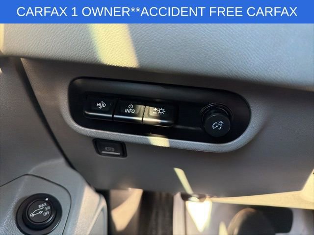 Used 2024 GMC Terrain SLT w/ Infotainment Package II image 35