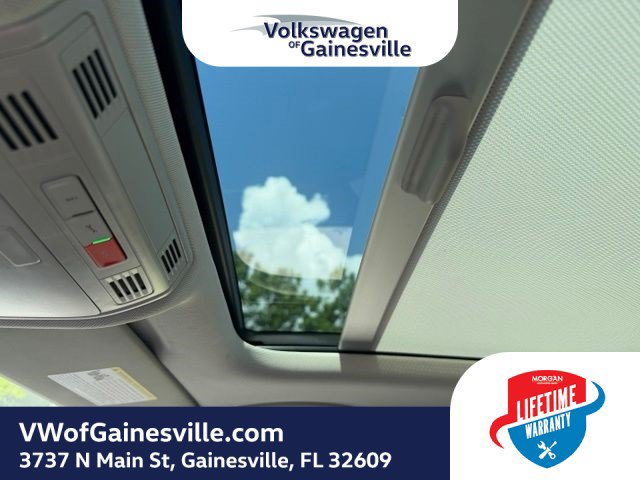 Certified 2024 Volkswagen Jetta SE FWD image 26
