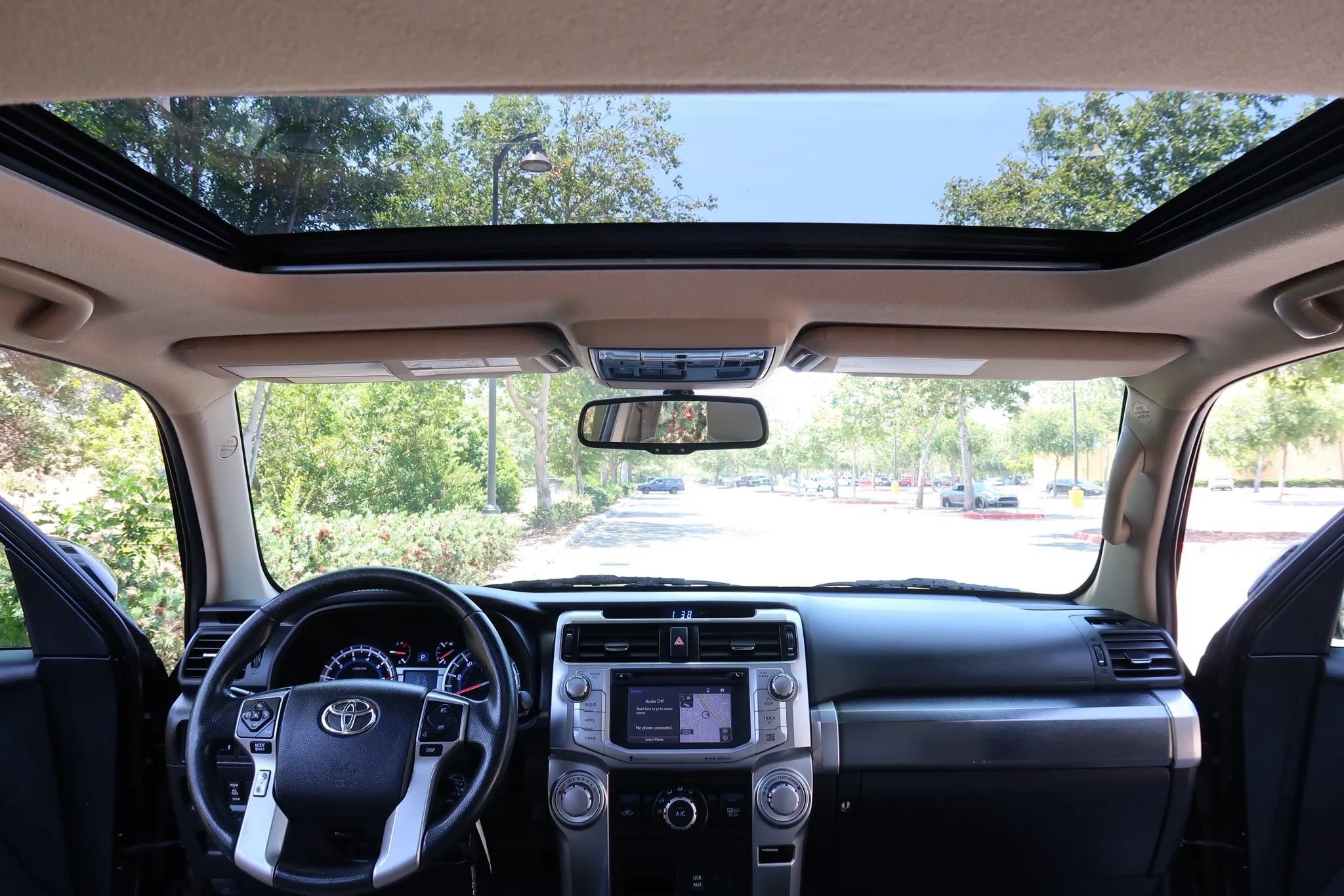Used 2016 Toyota 4Runner SR5 Premium AWD/4WD image 33