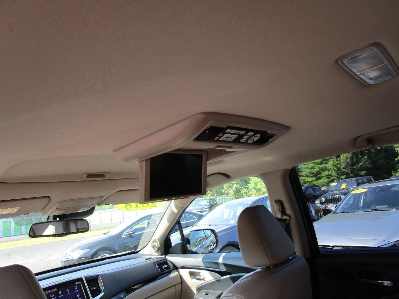 Used 2018 Honda Pilot Touring image 17