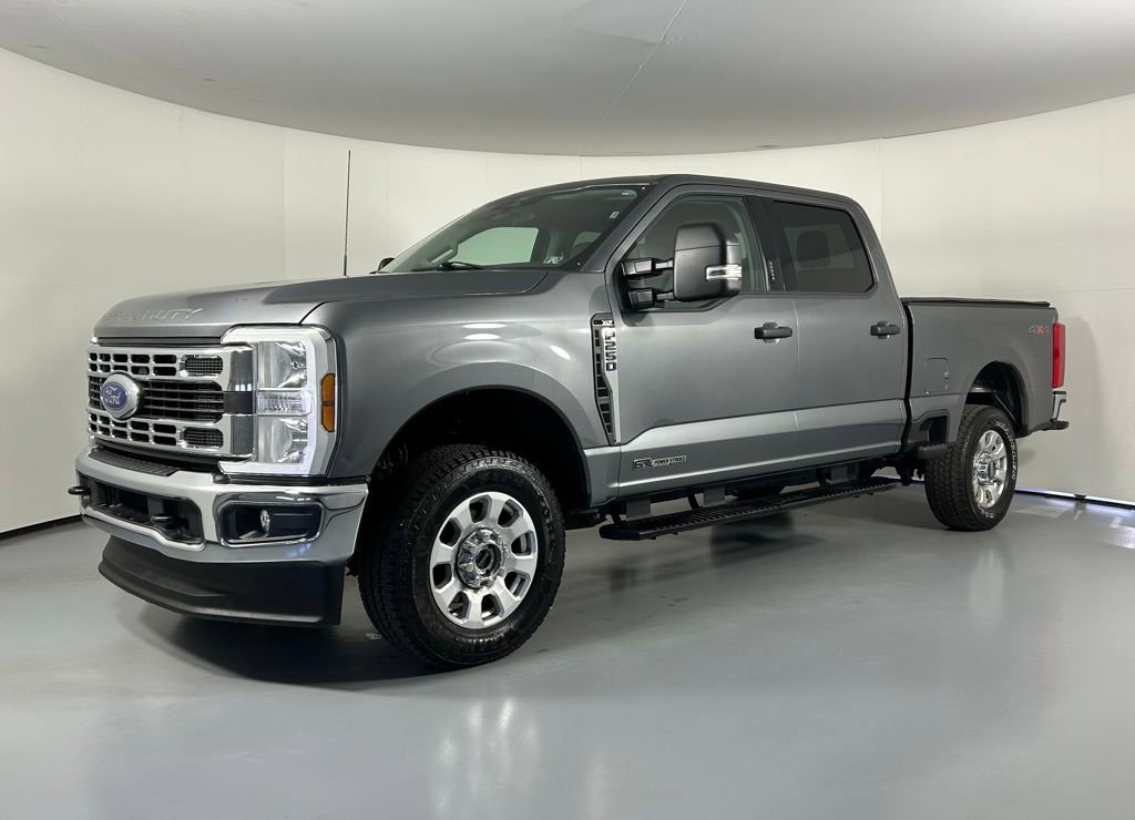 Used 2024 Ford F250 XLT image 3
