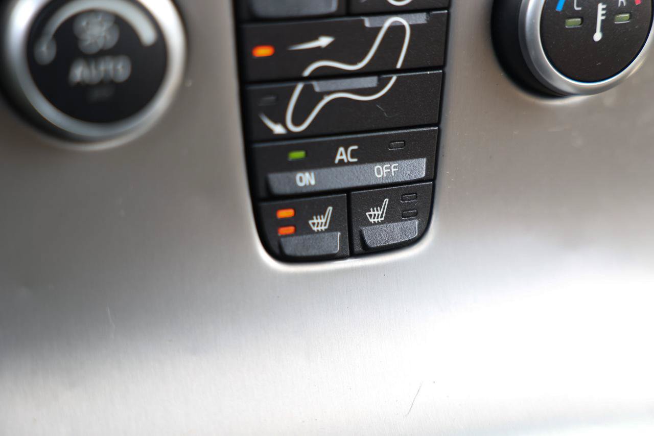 Used 2008 Volvo C70 T5 FWD image 31