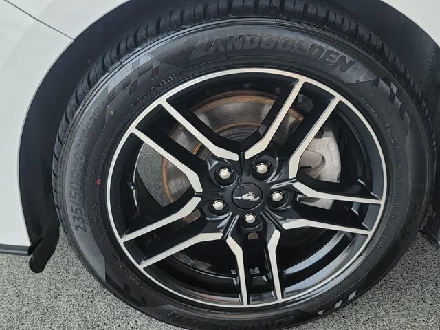 Used 2019 Ford Mustang Premium RWD image 6