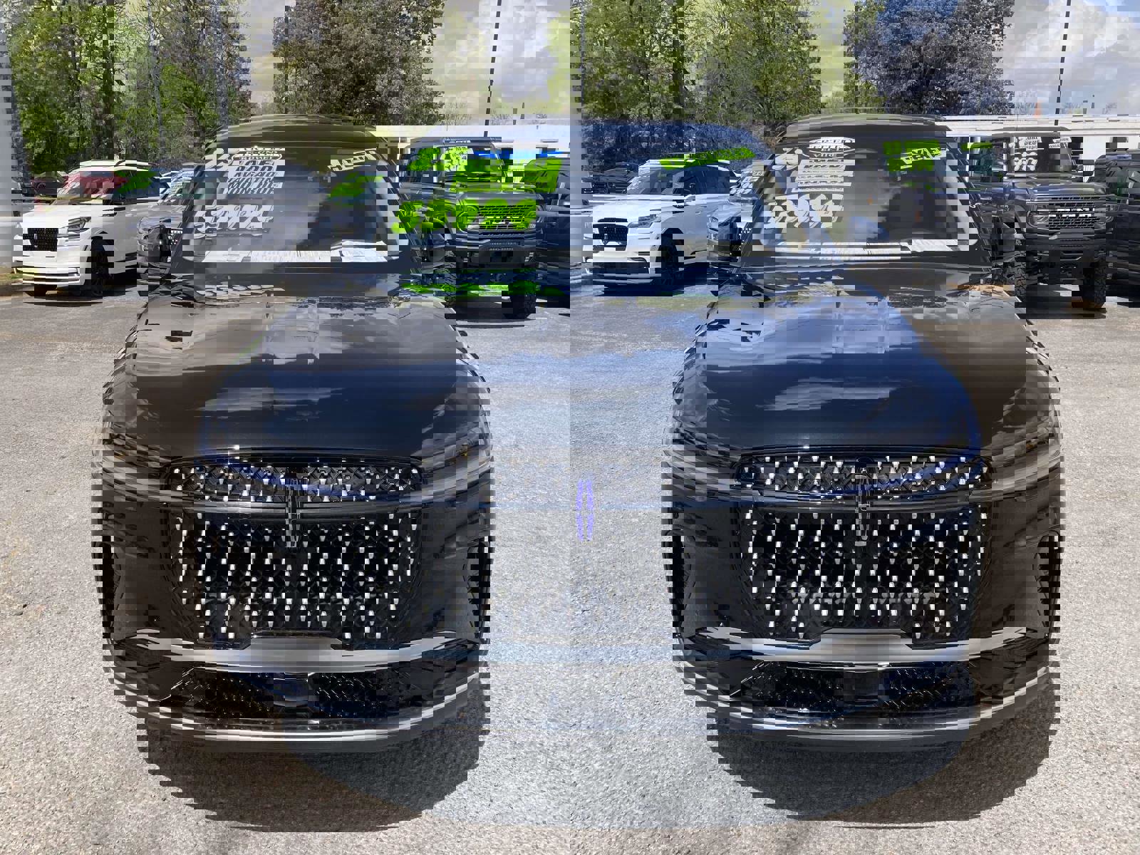 Certified 2025 Lincoln Nautilus Premier w/ Equipment Group 102A image 12