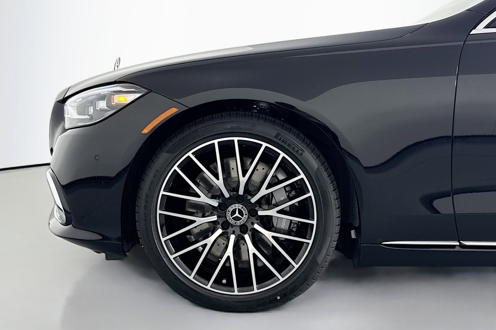 New 2026 Mercedes-Benz S 500 4MATIC image 9
