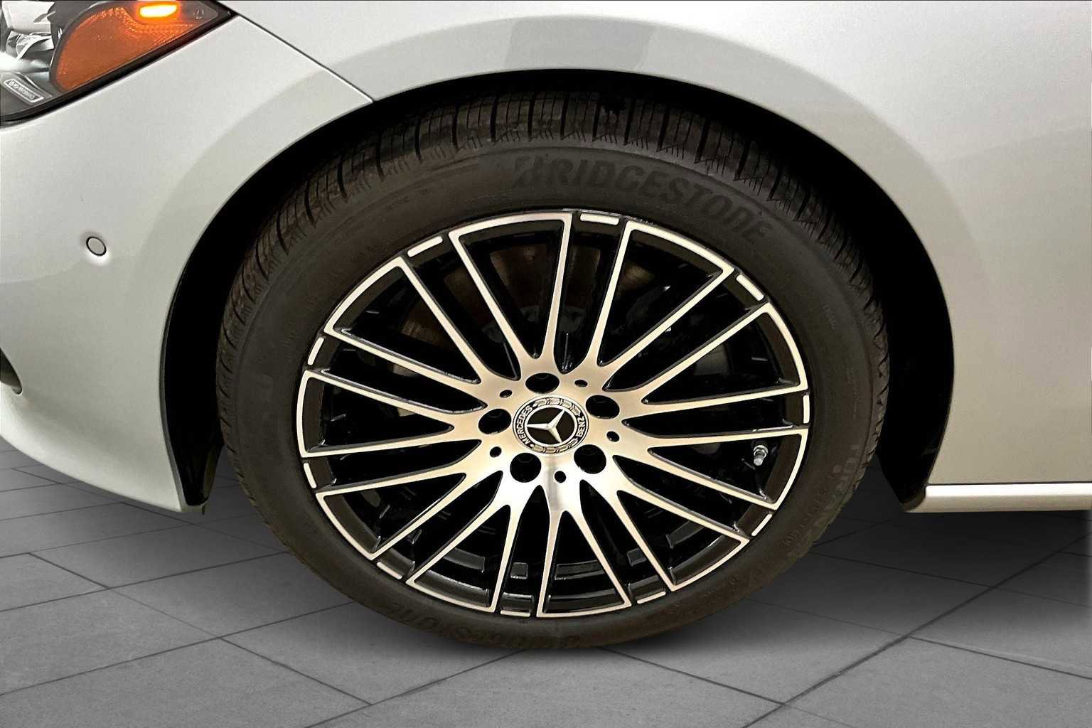 New 2025 Mercedes-Benz C 300 Sedan image 11