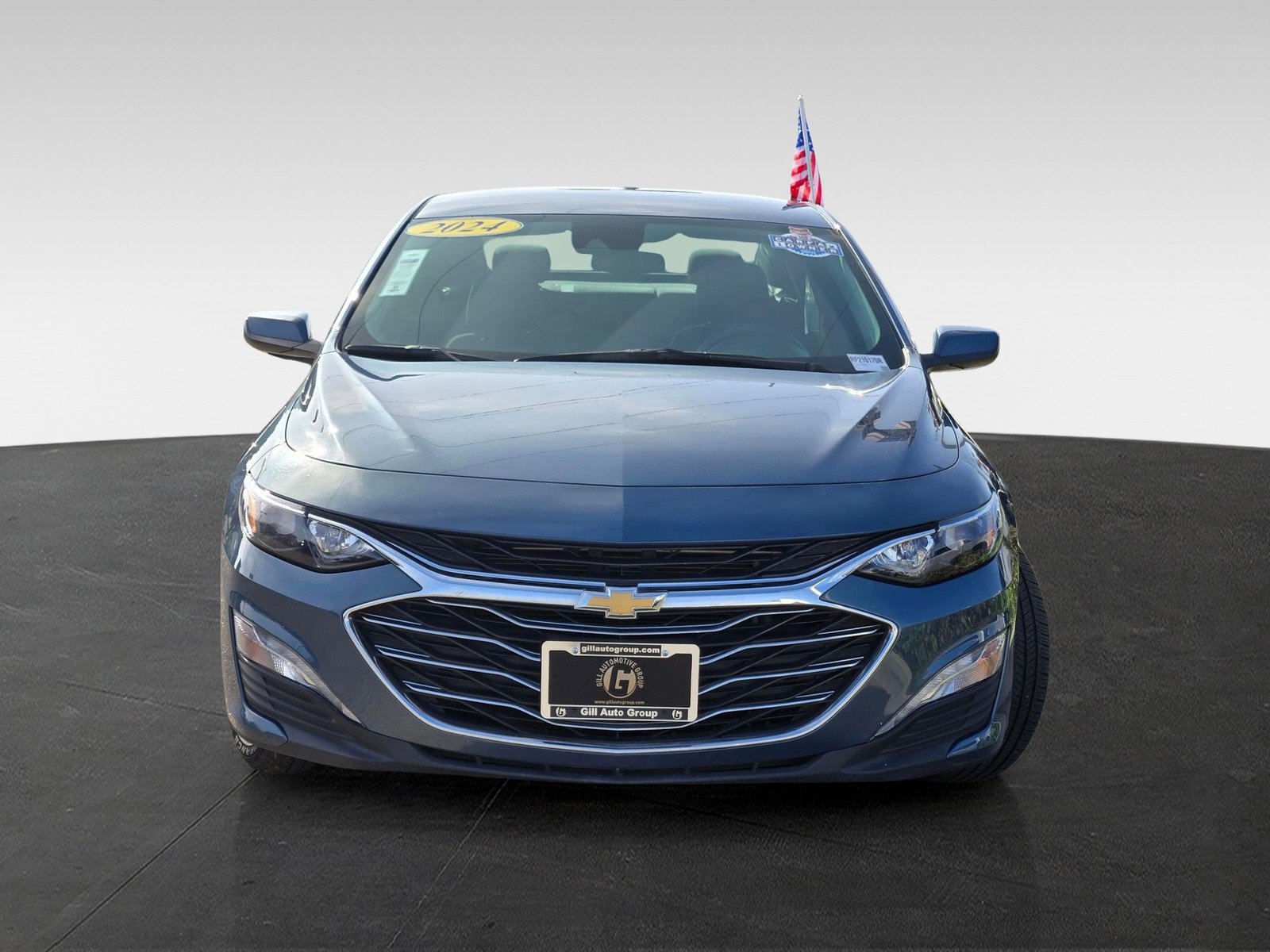 Used 2024 Chevrolet Malibu LT image 3