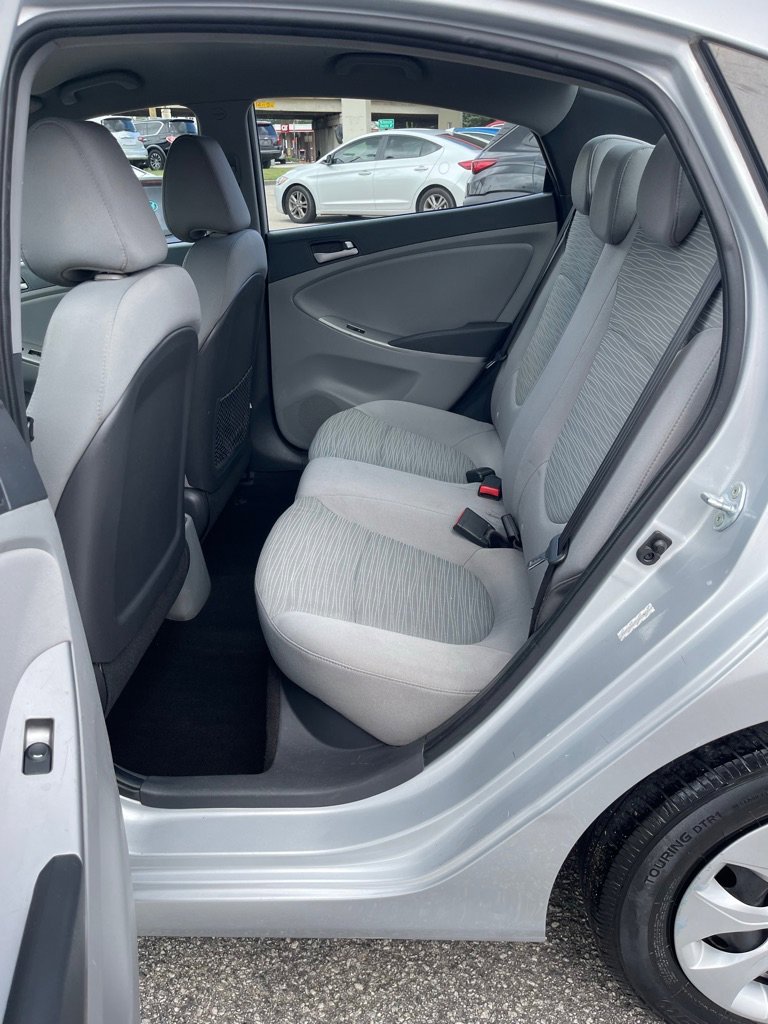 Used 2015 Hyundai Accent GLS image 10