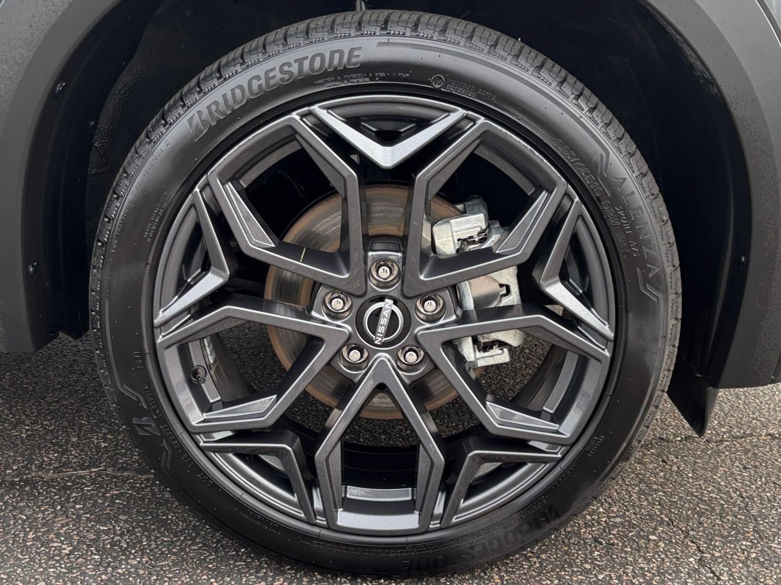Used 2026 Nissan Kicks SR AWD/4WD image 28