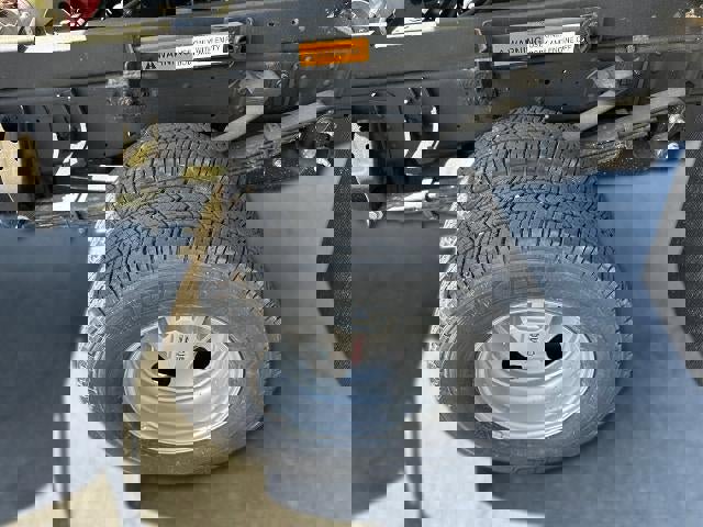 New 2025 GMC Sierra 3500 Pro w/ Fleet Convenience Package image 9