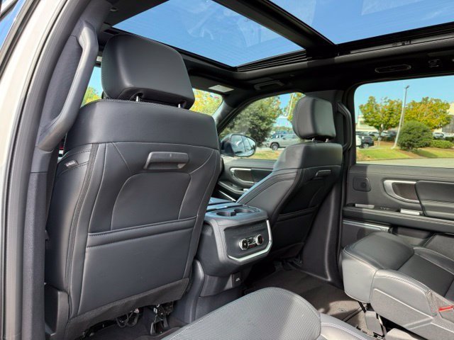 Used 2025 Ford Expedition Platinum w/ Stealth Performance Package AWD/4WD image 24