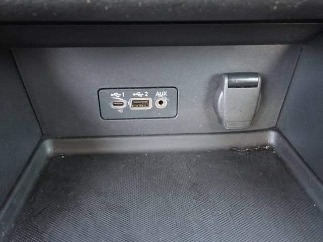 Used 2022 Nissan Sentra SV w/ SV Premium Package FWD image 6