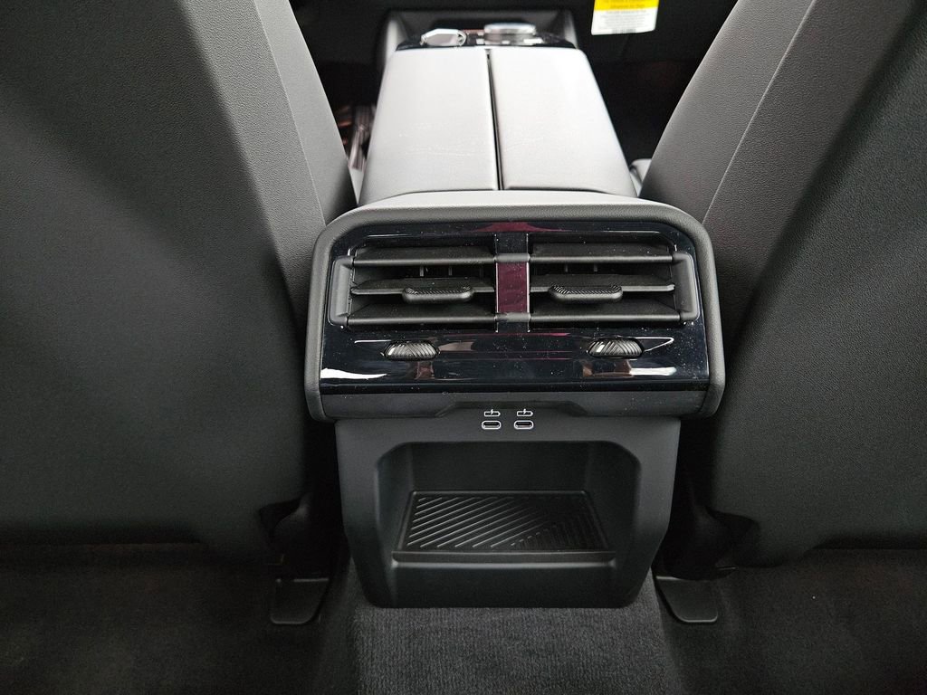 New 2026 BMW 530i xDrive w/ Convenience Package image 22