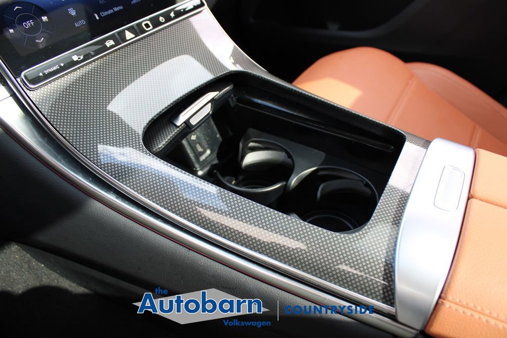 Used 2025 Mercedes-Benz GLC 300 4MATIC image 18