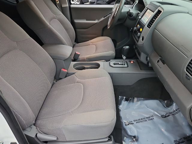 Used 2020 Nissan Frontier SV w/ Midnight Edition Floor Mats image 17