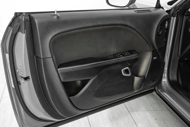 Used 2019 Dodge Challenger R/T w/ Blacktop Package image 32