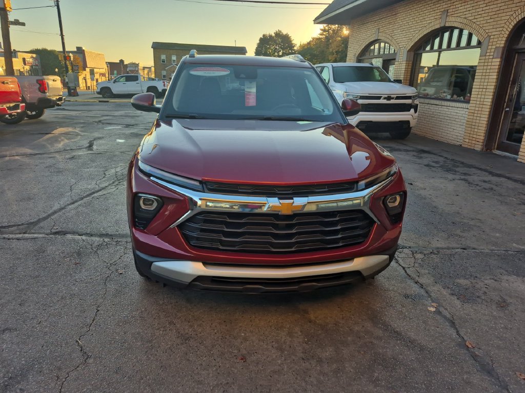 Used 2024 Chevrolet TrailBlazer LT w/ LT Cold Weather Package AWD/4WD image 10