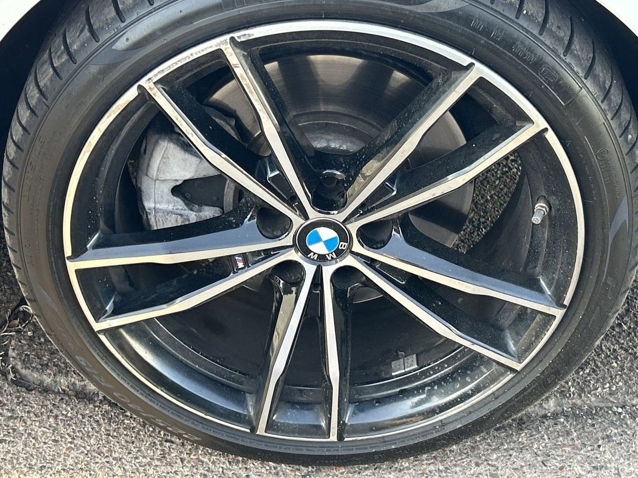 Used 2021 BMW 330i Sedan w/ M Sport Package RWD image 7