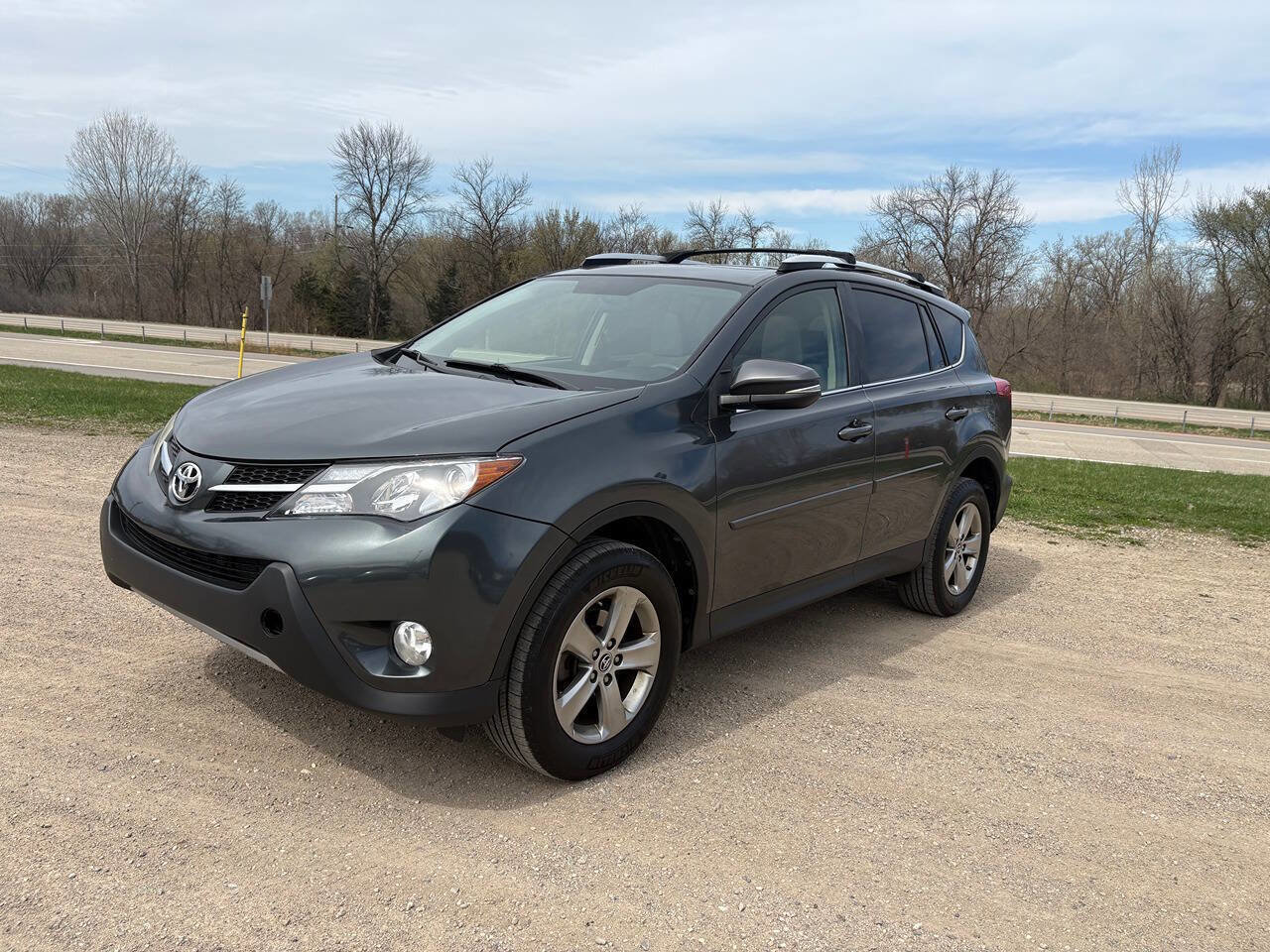 Used 2015 Toyota RAV4 XLE AWD/4WD image 6