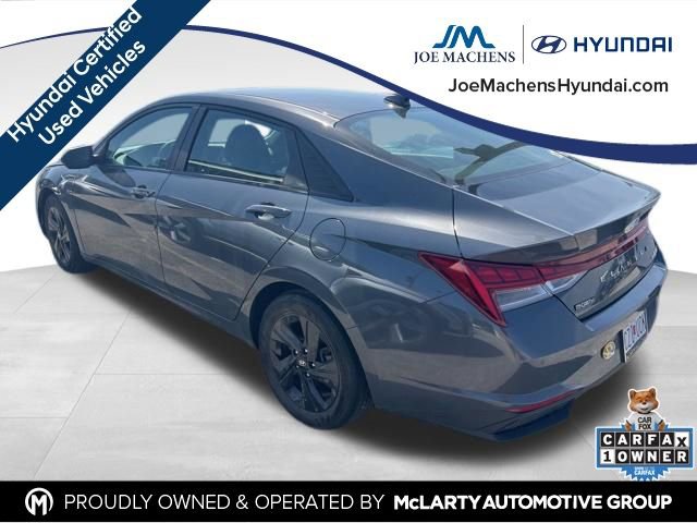 Used 2023 Hyundai Elantra Blue image 2