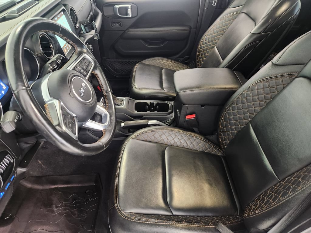 Used 2021 Jeep Wrangler Unlimited Sahara AWD/4WD image 13