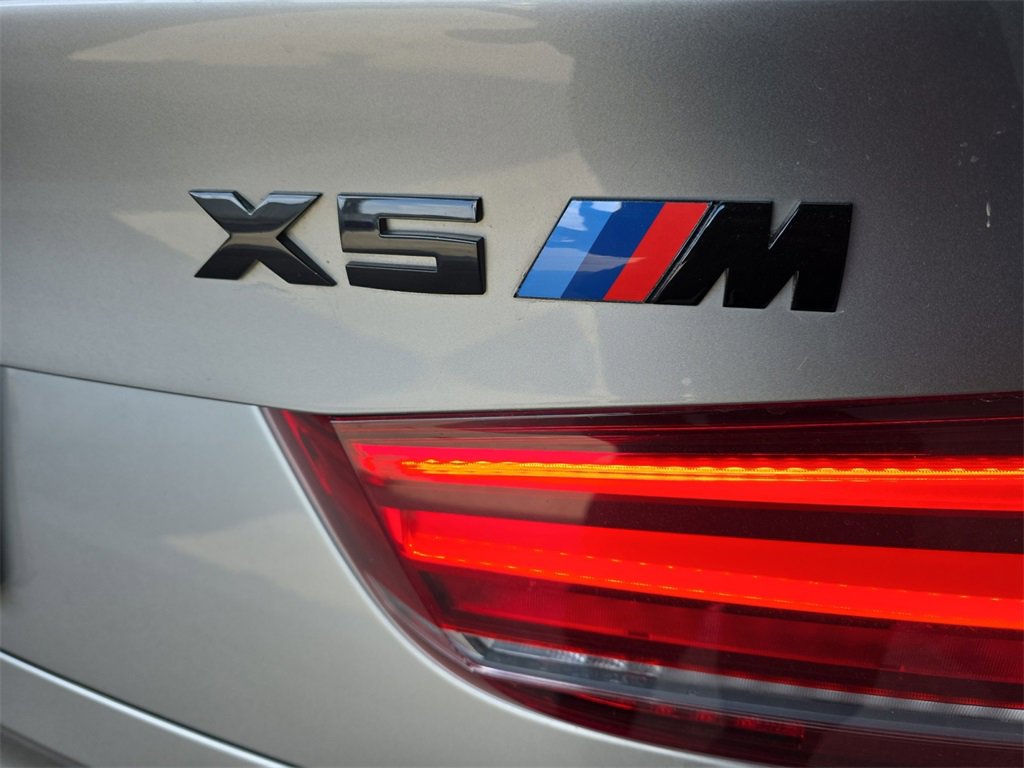 Used 2017 BMW X5 M image 21