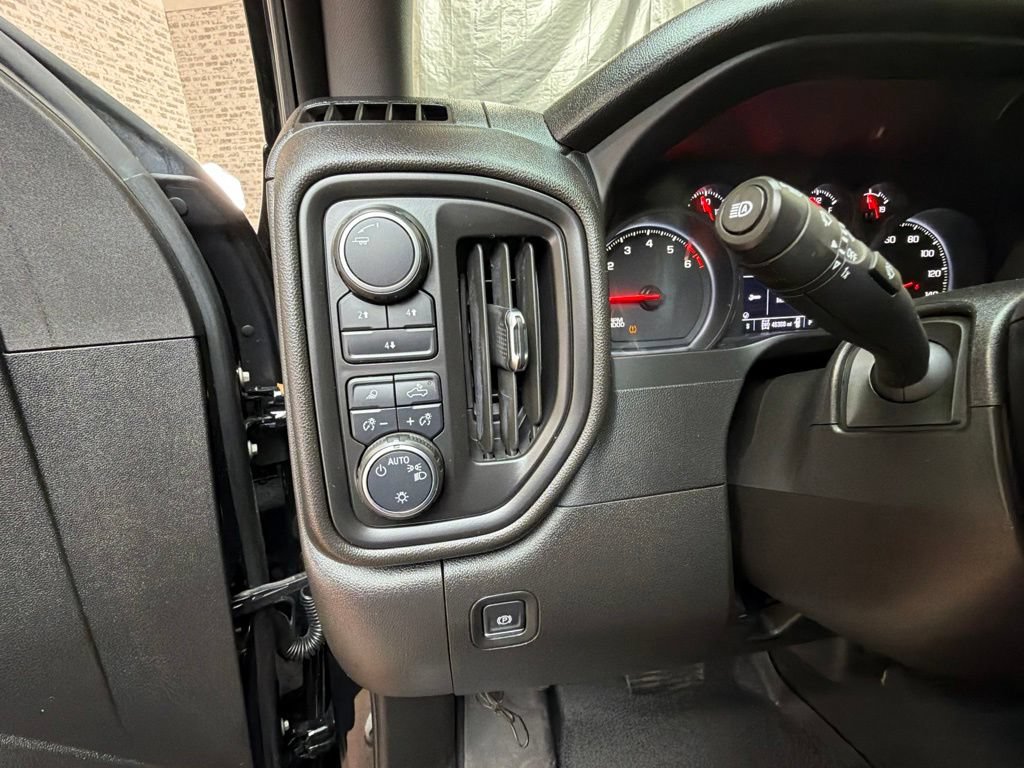 Used 2025 Chevrolet Silverado 2500 Custom w/ Custom Value Package AWD/4WD image 21
