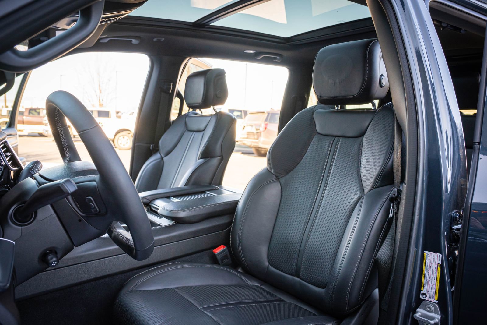 Used 2023 Jeep Wagoneer Series II image 11