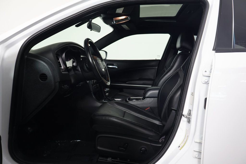 Used 2022 Dodge Charger SXT w/ Leather Interior Group image 10